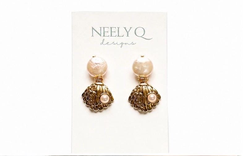 Statement Pearl Earrings, Gold Seashell Drop Earrings, Bold Beaded Earrings, Elegant Jewelry, Wedding Guest Earrings, Gift for Her